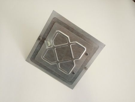 Дверка смотровая оцинкованная